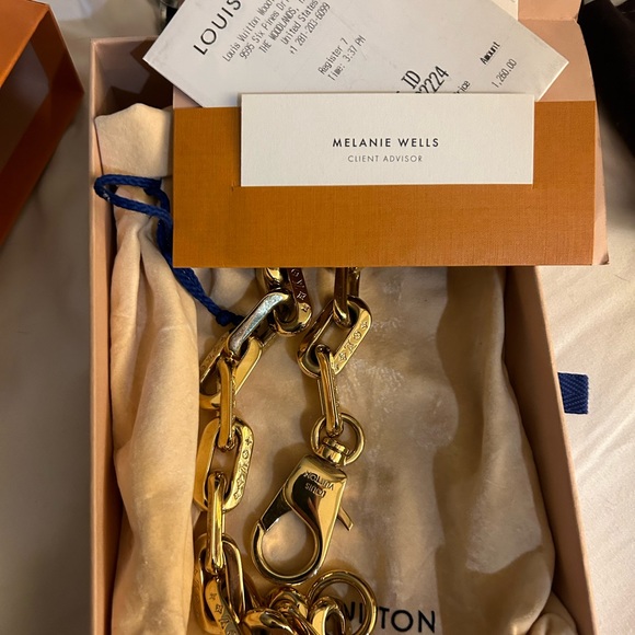 Louis Vuitton necklace - Picture 2 of 4